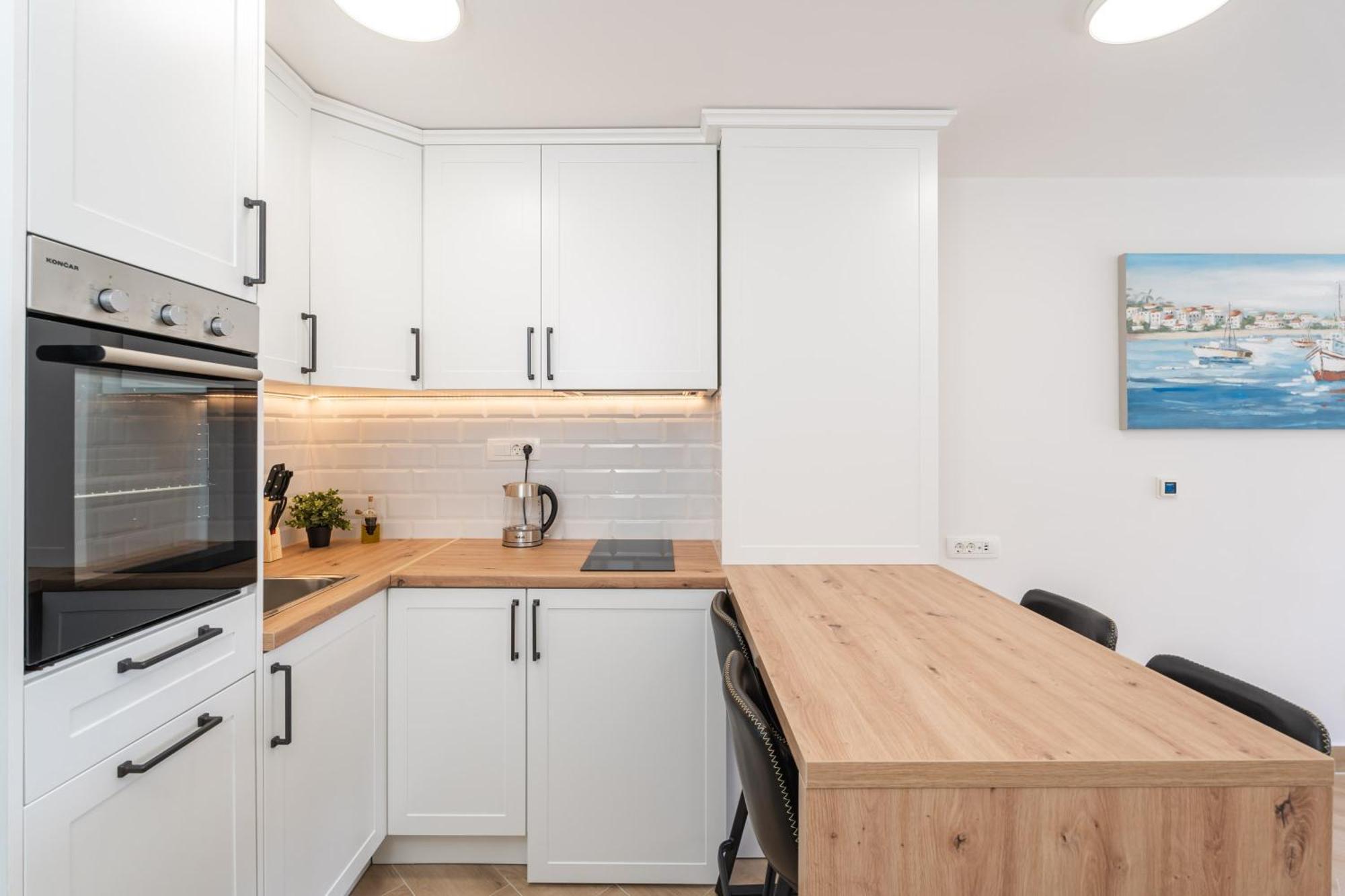 L&n Apartment *